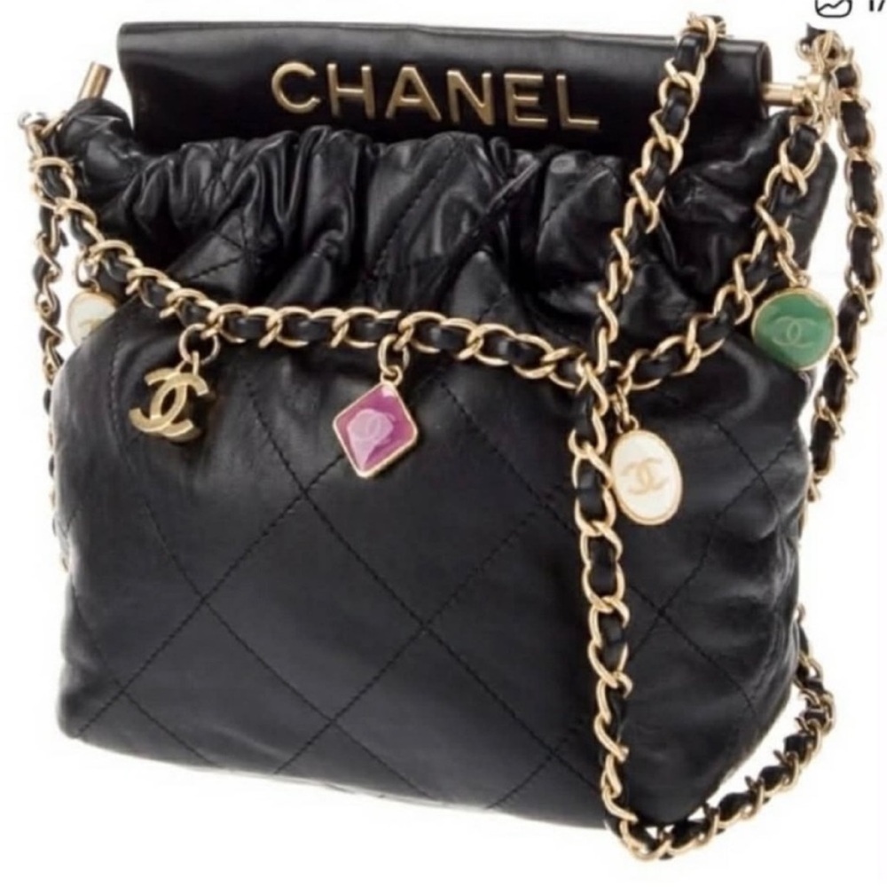CHANEL VIP GWP Black Quilted Leather Drawstring Chain Shoulder Bag
